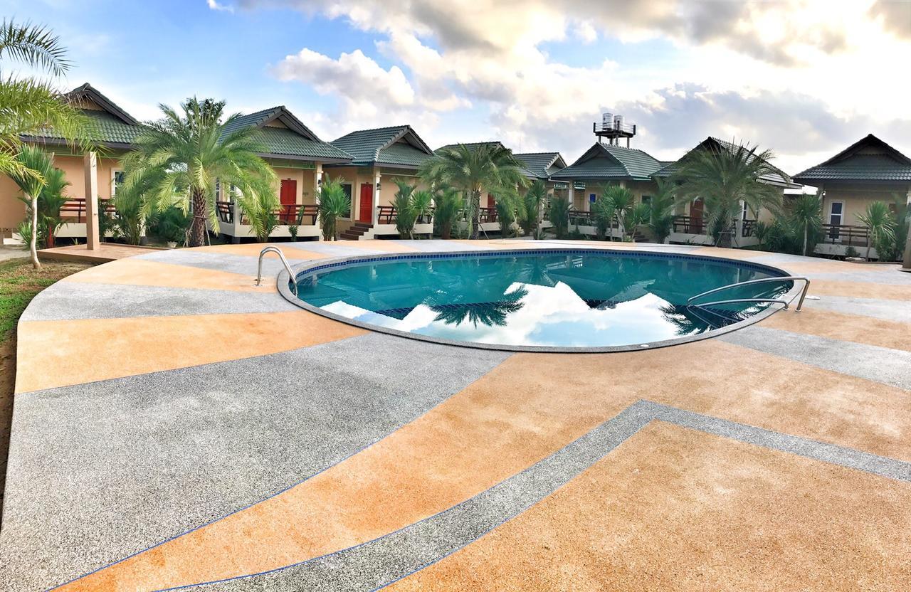 Huan Soontaree Hotel Ban Phe Exterior foto