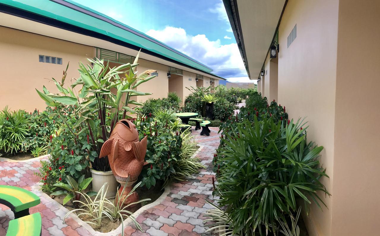 Huan Soontaree Hotel Ban Phe Exterior foto
