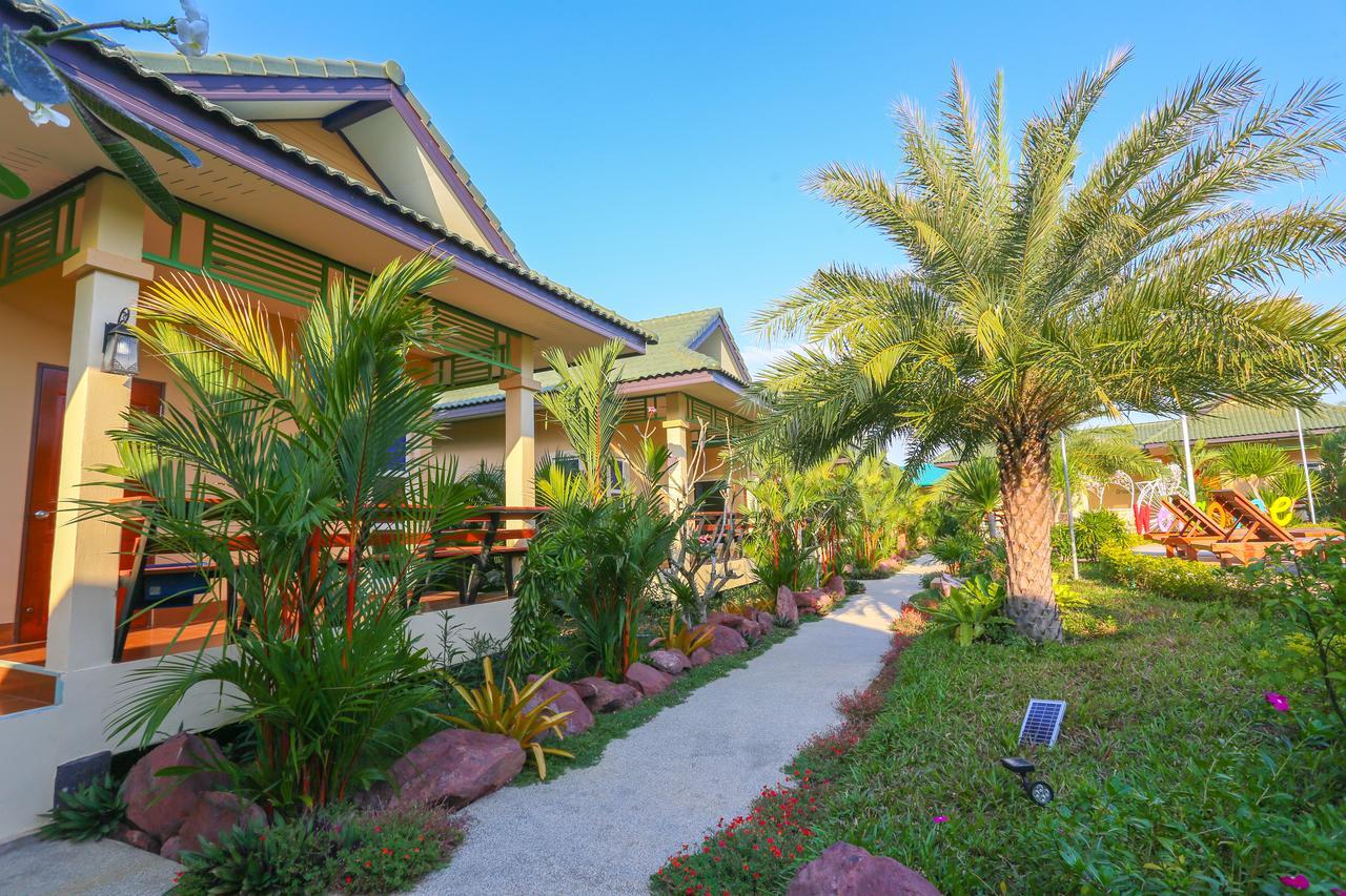 Huan Soontaree Hotel Ban Phe Exterior foto