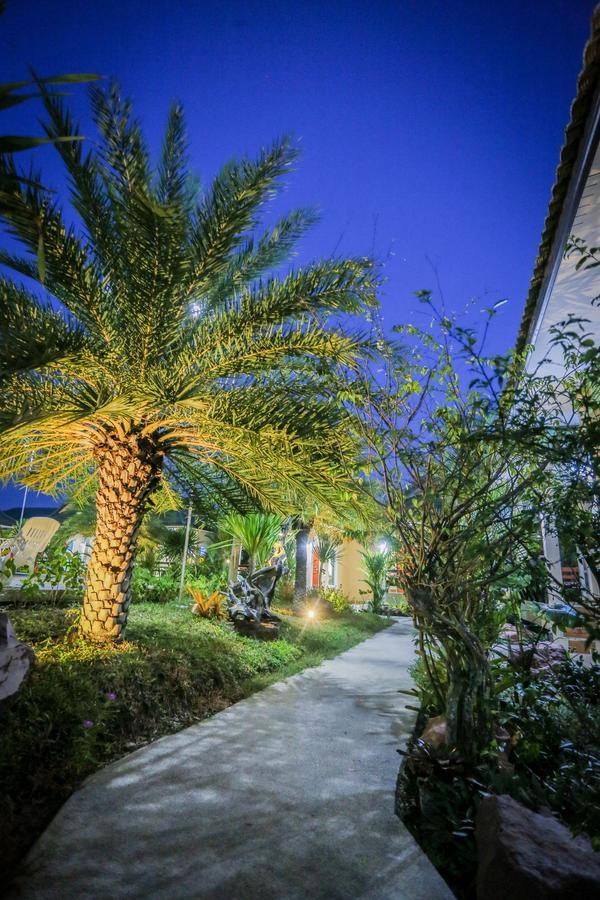 Huan Soontaree Hotel Ban Phe Exterior foto